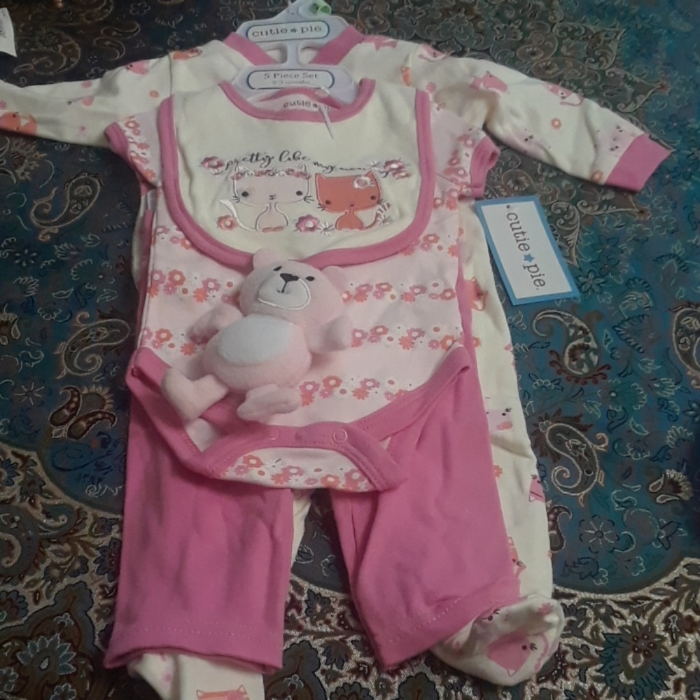 BABY CLOTHES - Picture 6 of 8